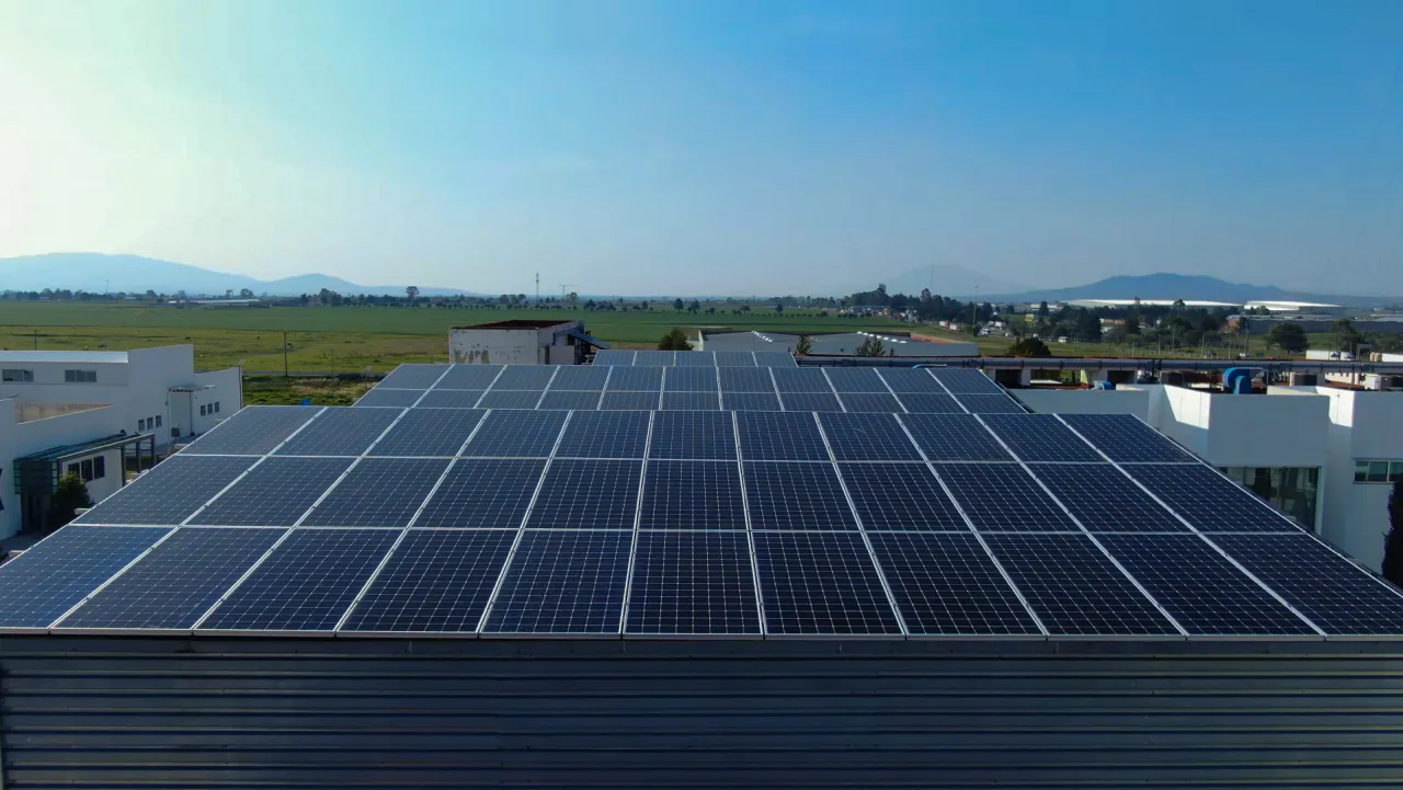 Instalación solar Industria de RuniSun 1